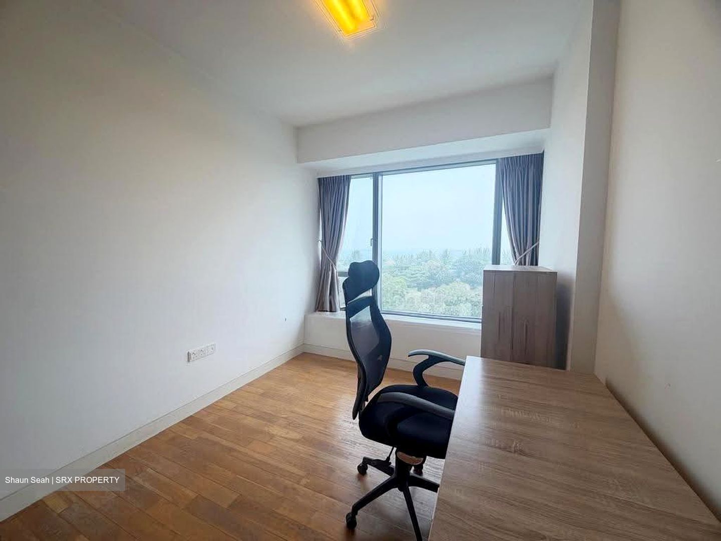 SilverSea (D15), Condominium #629357731